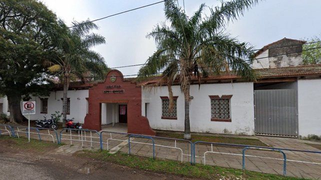 El colegio Gaspar Benavento de Paraná pide sillas para sus estudiantes. Según un comunicado que circula en redes