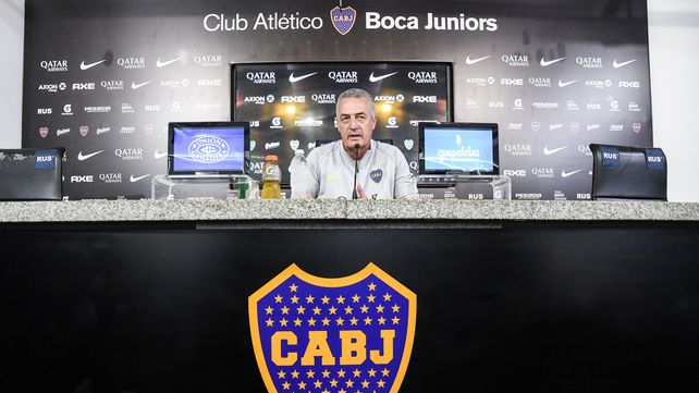 Boca. Alfaro piensa en 5 defensores.