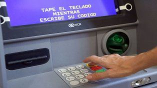 Cuándo cobran los empleados públicos de Santa Fe: el cronograma de sueldos de junio