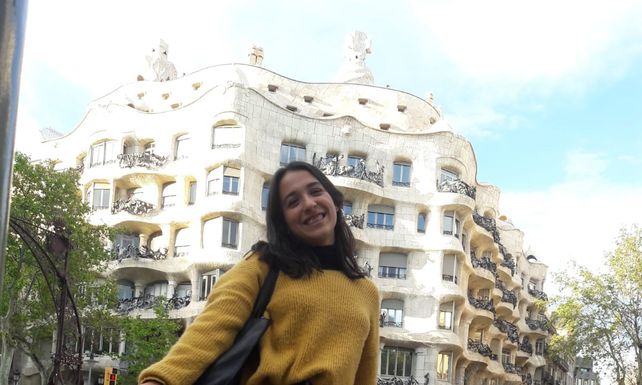 Azul Placco vive cerca de Barcelona.