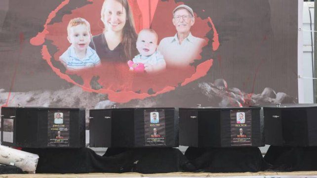 Israel confirmó que Hamas entregó los cuerpos de la familia argentina Bibas