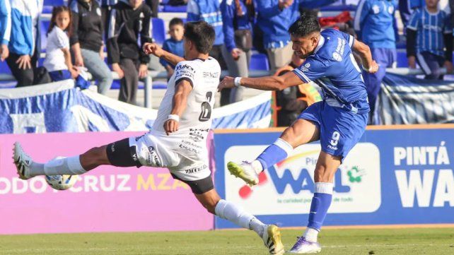 Colón atento al partido de Godoy Cruz ante All Boys