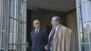 Fernando de la Rúa (Jean Pierre Noher) y Raúl Alfonsín (Manuel Callau) en una escena de Diciembre 2001.&nbsp;