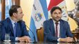 Los gobernadores de Santa Fe, Maximiliano Pullaro, y de Corrientes, Gustavo Valdés.