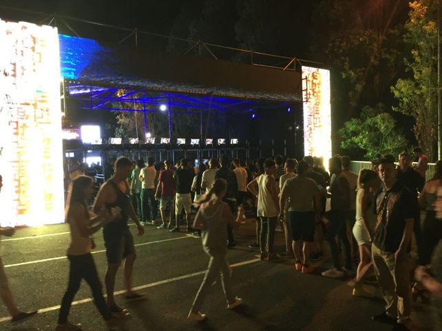 Las fiestas electrónicas son un llamador para los vendedores de drogas. (Foto de archivo)