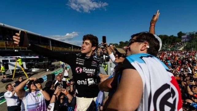 Bajen un cambio: el pedido de Franco Colapinto a sus fanáticos Bajen un cambio: el pedido de Franco Colapinto a sus fanáticos