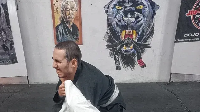 Diferentes llaves del jiu jitsu.