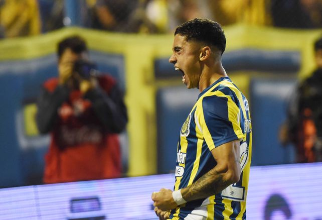 Giaccone viene de ser la figura de Central ante Instituto. Lautaro marc&oacute; dos goles en el 4 a 1.