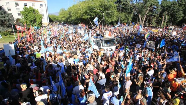 Mendoza: Suspenden los cambios a la ley 7.222 de minería