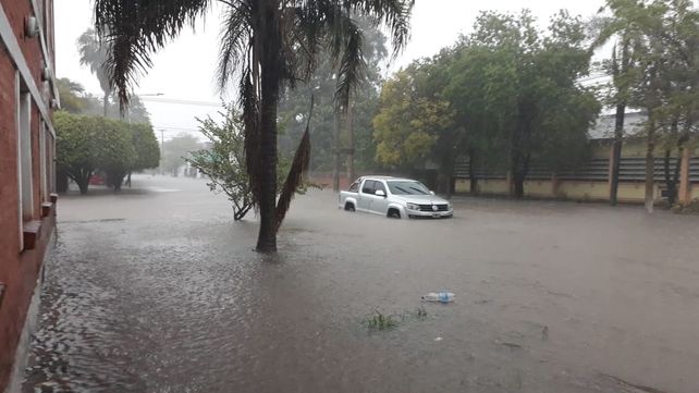 Dos muertos y miles de afectados por inundaciones en Chaco y