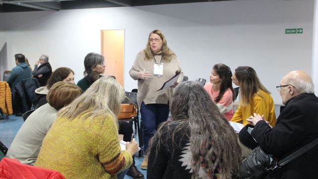 Los y las docentes compartieron sus miradas en los talleres.