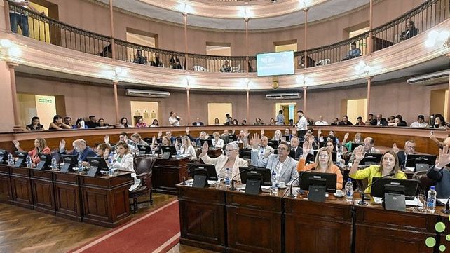 La Agencia tendrá en su poder toda la actividad inmobiliaria estatal y dispondrá su ocupación y usos. Algunos diputados votaron en contra.