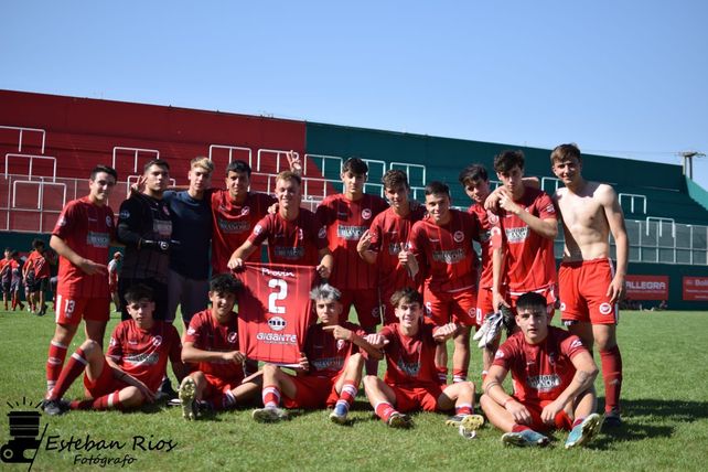 Provincial. La 5ª división del rojo buscará cerrar el año con un triunfo ante Pablo VI y&nbsp; es comandado por Ignacio Sartori y Lucas Rivero (PF). El plantel.&nbsp; Juan Ignacio Frontera