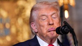 En los nuevos archivos del caso Epstein denuncian a Trump por violación