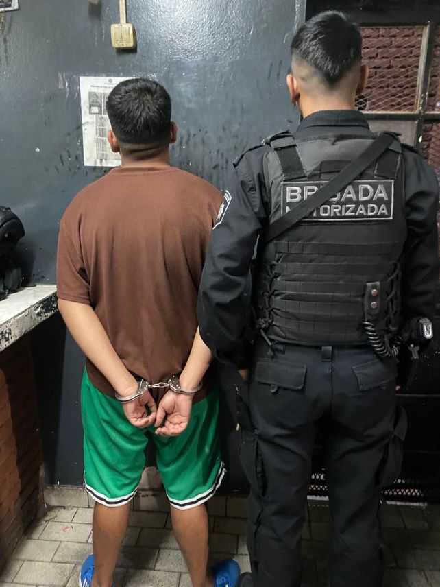 Uno de los jóvenes aprehendidos el martes a la tarde en San Luis y Entre Ríos