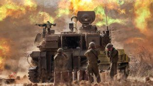 El Ejército israelí espera la orden para entrar en Gaza, donde sigue el éxodo palestino&nbsp;