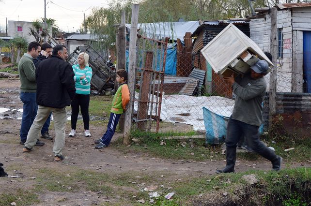 Los funcionarios recorrieron la zona. Foto Municipalidad de Concepción del Uruguay.&nbsp;