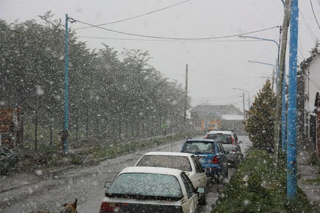 A sólo dos semanas del verano, nevó en Ushuaia