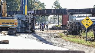 Faltaban 15 pares de eclisas, lo que habría provocado el descarrilamiento del tren