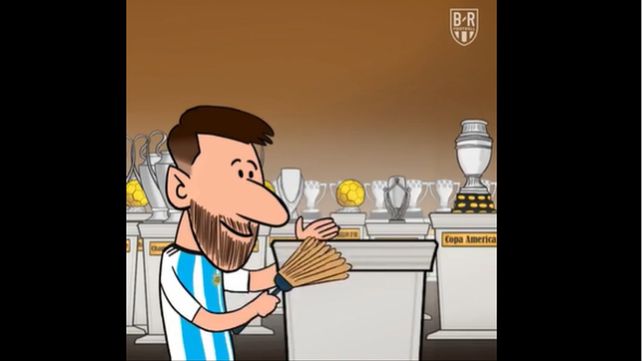 La caricatura de Lionel Messi ubicando en su vitrina la Copa del Mundo.