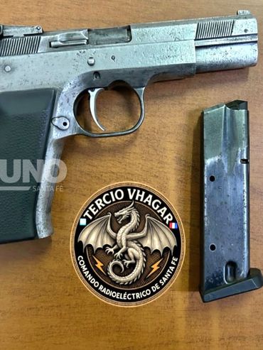 Huyó de la Policía, se refugió en una casa y cayó preso con una pistola .45 cargada