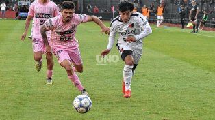 Sarmiento no se afianza en Colón y otra vez volvió a quedarse en el vestuario