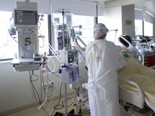 En Rosario hay 25 pacientes con Covid internados en terapia