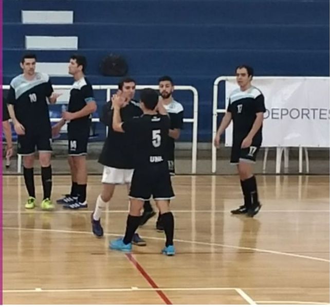 La UNR armará equipo juvenil de futsal con los estudiantes de sus tres colegios secundarios.