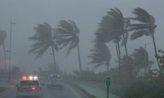 María bajó a categoría 4, pero sigue preocupando cerca de Puerto Rico