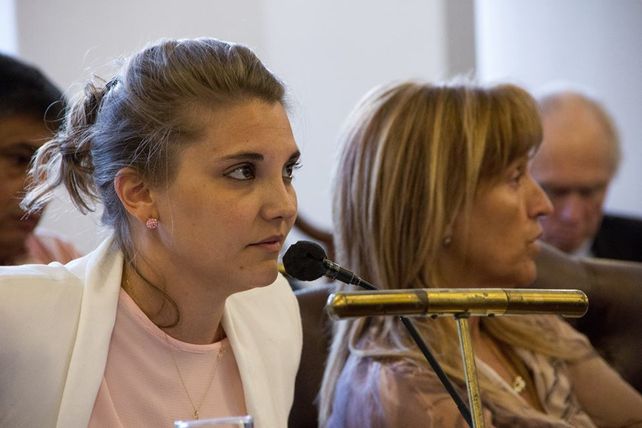 Cora dijo que González se burla de la militancia