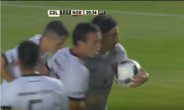 Con un gol de Maxi Rodríguez sobre el cierre del partido, Newells venció 2 a 1 a Colón