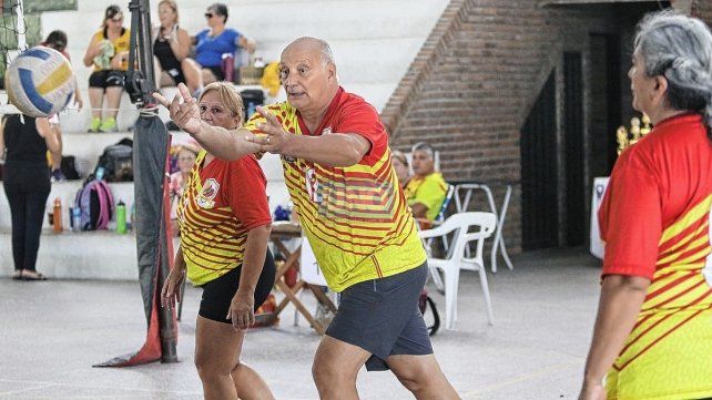 Los adultos mayores tuvieron su jornada de newcom
