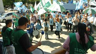 Es ley la reforma previsional de los docentes santafesinos