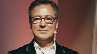 Giuseppe Del Duca, el tenor italiano que brindará un espectáculo imperdible junto a la Orquesta Argentina de Mandolinas en el Teatro Del Rayo.