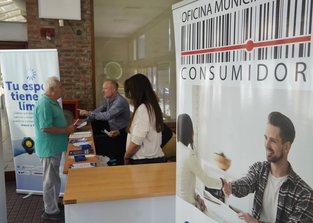 La Oficina Municipal de Defensa del Consumidor empezó a recibir reclamos relacionados con el endeudamiento doméstico y estafas.