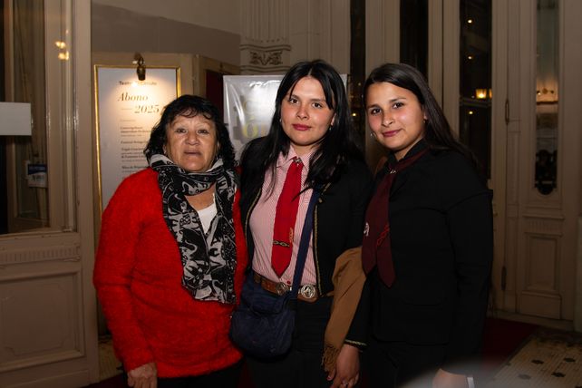 Norma García, Kiara y Lucía Costa