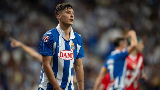 Alejo Veliz vienen de jugar la última temporada en Espanyol de Barcelona. Debe regresar a Tottenham