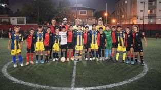 Compartieron y se intercalaron para la foto los chicos de la categoría 2011. Los de Newells E: Valentino Machuca, Bautista Rodríguez, Thiago Vein, Ciro Balbuena, Julián Gómez Mattar, Lautaro Cova, Jeremías Suárez, Juan P. Pelosi y Samuel Olivera. DT: Diego Ríos. Los de R. Central D: Francisco Bracho, Bastian Figueroa, Atilio Gómez, Thiago Fernández, Nico Andreani, Santino Alvarez, Ignacio Flores y Maxi Petinari. DT: Fabio Arias. PF: V. Capozzucca.