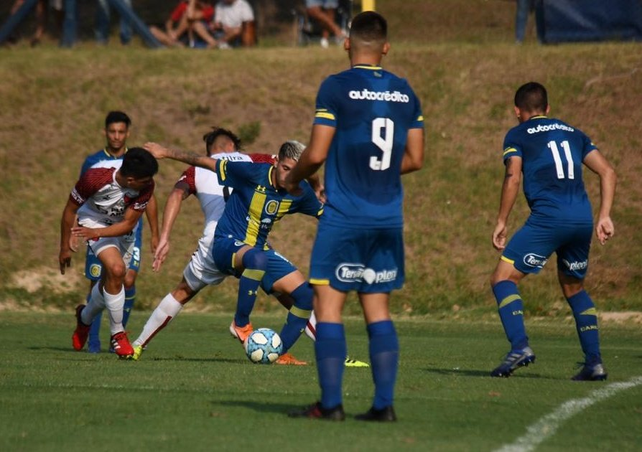 Rosario Central gole&oacute; a la Reserva de Col&oacute;n.