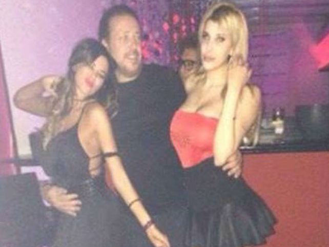Karina y Charlotte: dos potencias se enfiestaron