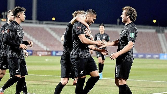 Nueva Zelanda goleó a Islas Salomón y jugará el repechaje con un equipo de Concacaf.