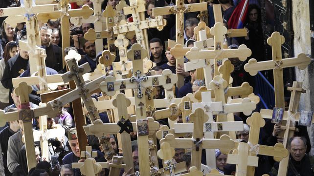 Imágenes de la procesión de Semana Santa alrededor del mundo