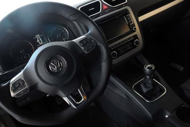 Los autos subirán de precio por los airbags y frenos ABS