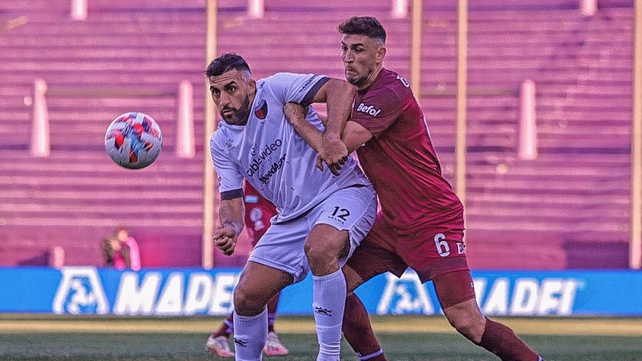 Colón sufrió una dura derrota ante Lanús en La Fortaleza