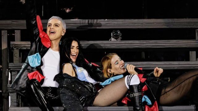 Lali deslumbró ante 90 mil personas y llega a Santa Fe el 12 de julio