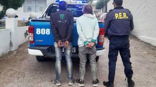 Dos sujetos en situación de calle asaltaron con un arma blanca a una mujer en la zona costanera de Paraná. Le sustrajeron $92.300&nbsp;