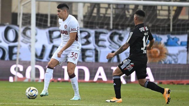 Riestra y Lanús exponen sus urgencias en el Guillermo Laza