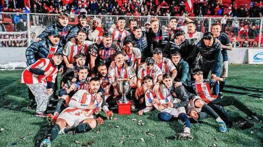 Colón de San Justo se consagró campeón del Apertura José Luis Burtovoy
