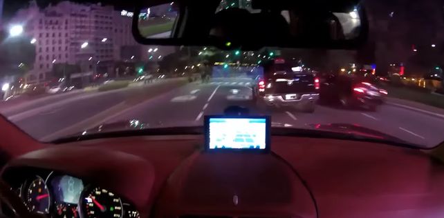 Se filmaron corriendo picadas a 240 km/h en pleno centro porteño