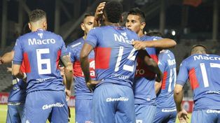 Tigre y Riestra le dan continuidad a la Copa Argentina